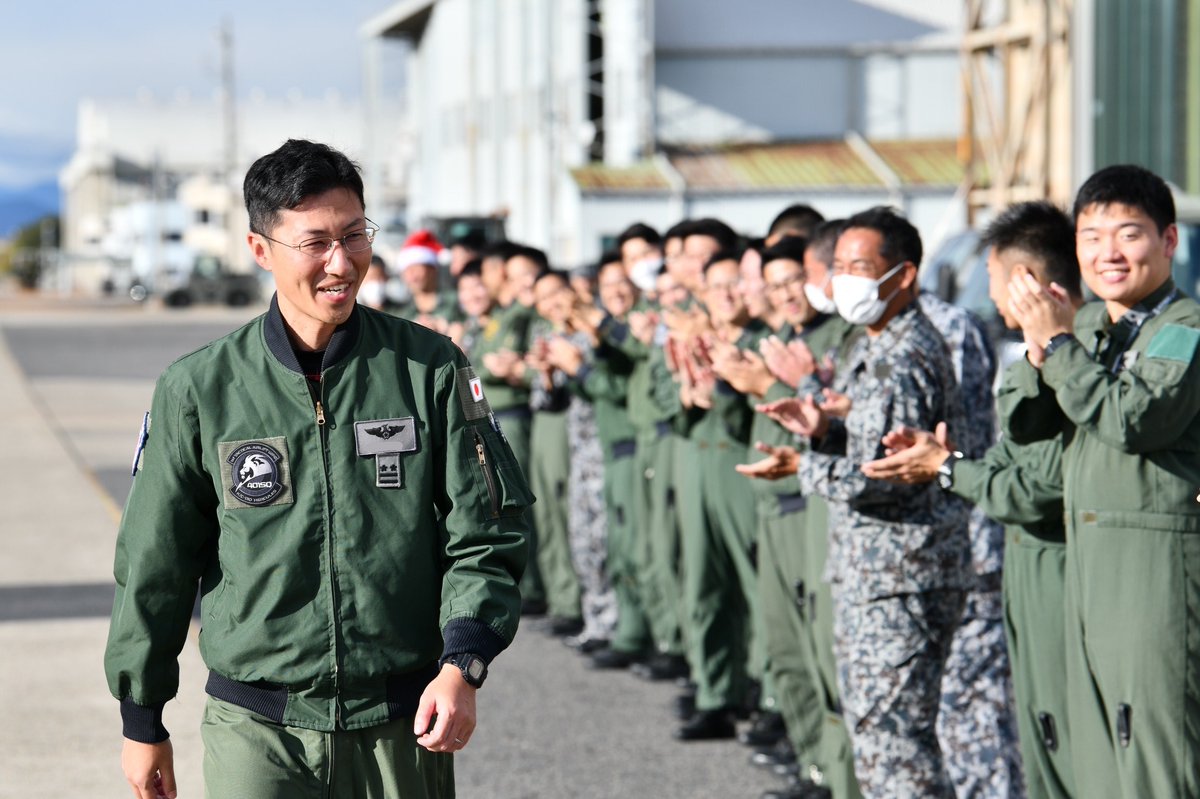 最終出品 米空軍 横田基地 航空自衛隊 クリスマスドロップ パッチ 3枚セット 航空自衛隊C-130が参加 人道支援任務「クリスマス・ドロップ作戦