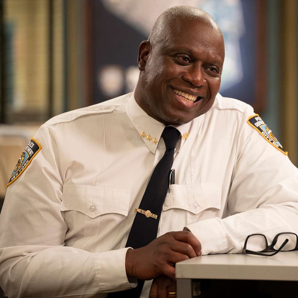 Brooklyn Nine-Nine'dan Raymond Holt rolüyle tanıdığımız Andre Braugher, 61 yaşında hayatını kaybetti.