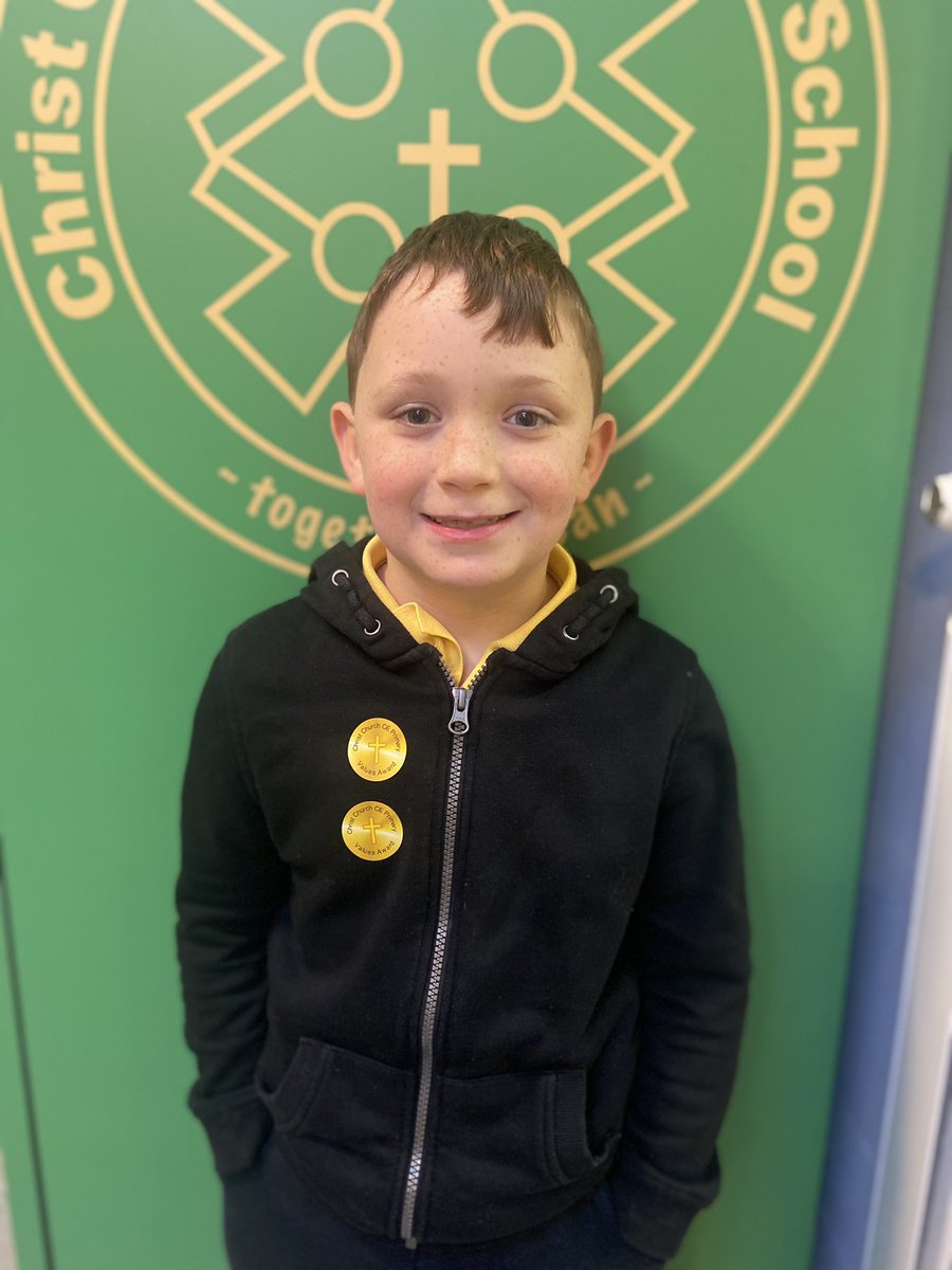 What an absolute superstar this young man is! On his way to school this morning, he brought a hot chocolate for the Lollypop Man so that he wasn’t chilly on this winter morning! Such a beautifully kind gesture that warmed all our hearts. 💚💛 #TeamChristChurch #kindness #proud