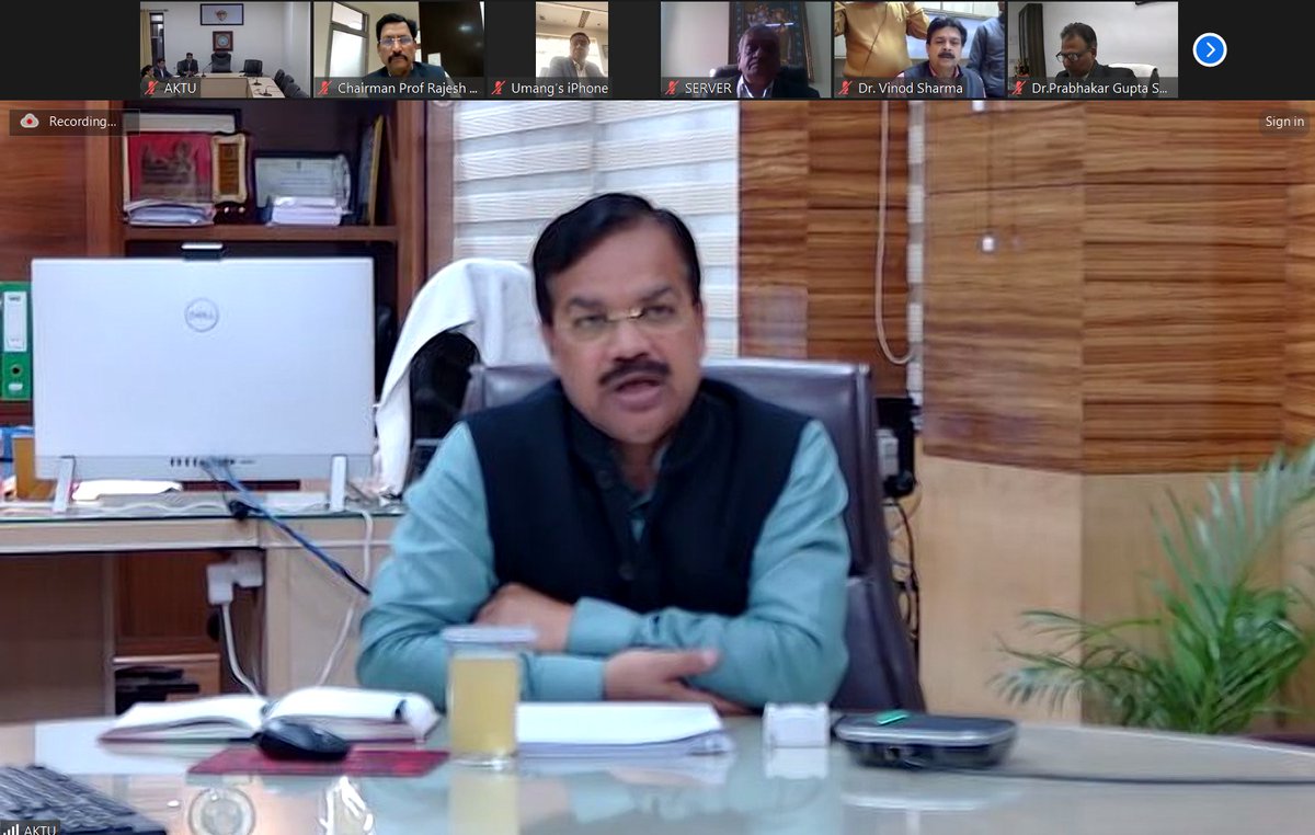 Prof. J.P Pandey, Honorable Vice Chancellor @AKTU_Lucknow interacting with AKTU Affiliating institutes to establish incubation center in each institute to foster the culture of innovation and entrepreneurship across #UttarPradesh @GovernorofUp @UPGovt @ErAshishSPatel @74_alok