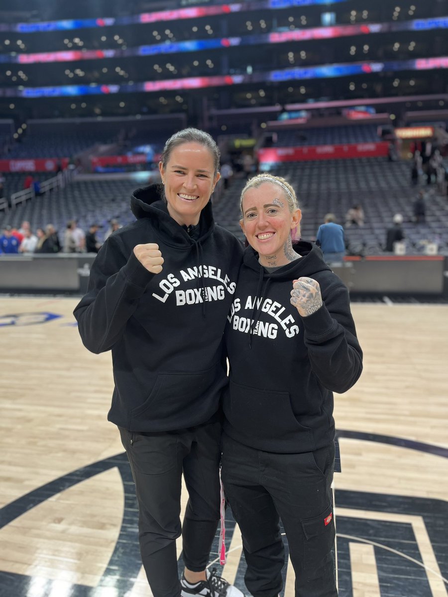 2 Former Peas, centre court in LA @LAClippers @SacramentoKings @peamountutd