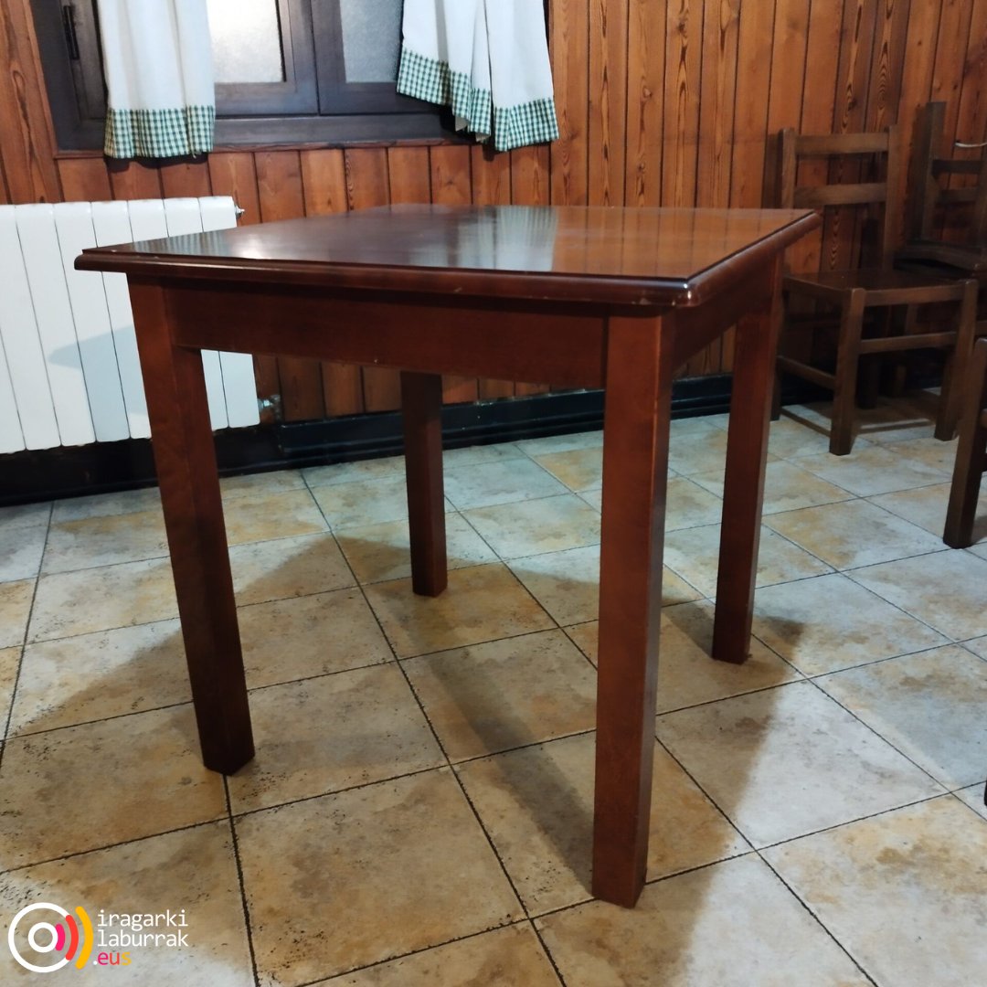 🪑 ALTZARIAK: 9 Mahai eta aulkiak salgai

2 mahaiak luzatzeko eransgailua dute.
Aulkiak ere salgai.
4 Mahai 75x75x76
4 Mahai 75x120x76
1 Mahai 75x160x76

🔍 Xehetasunak:
iragarkilaburrak.eus/iragarkia/9-ma…

#altzariak #mahaiak #aulkiak #saldu #iragarkilaburrak