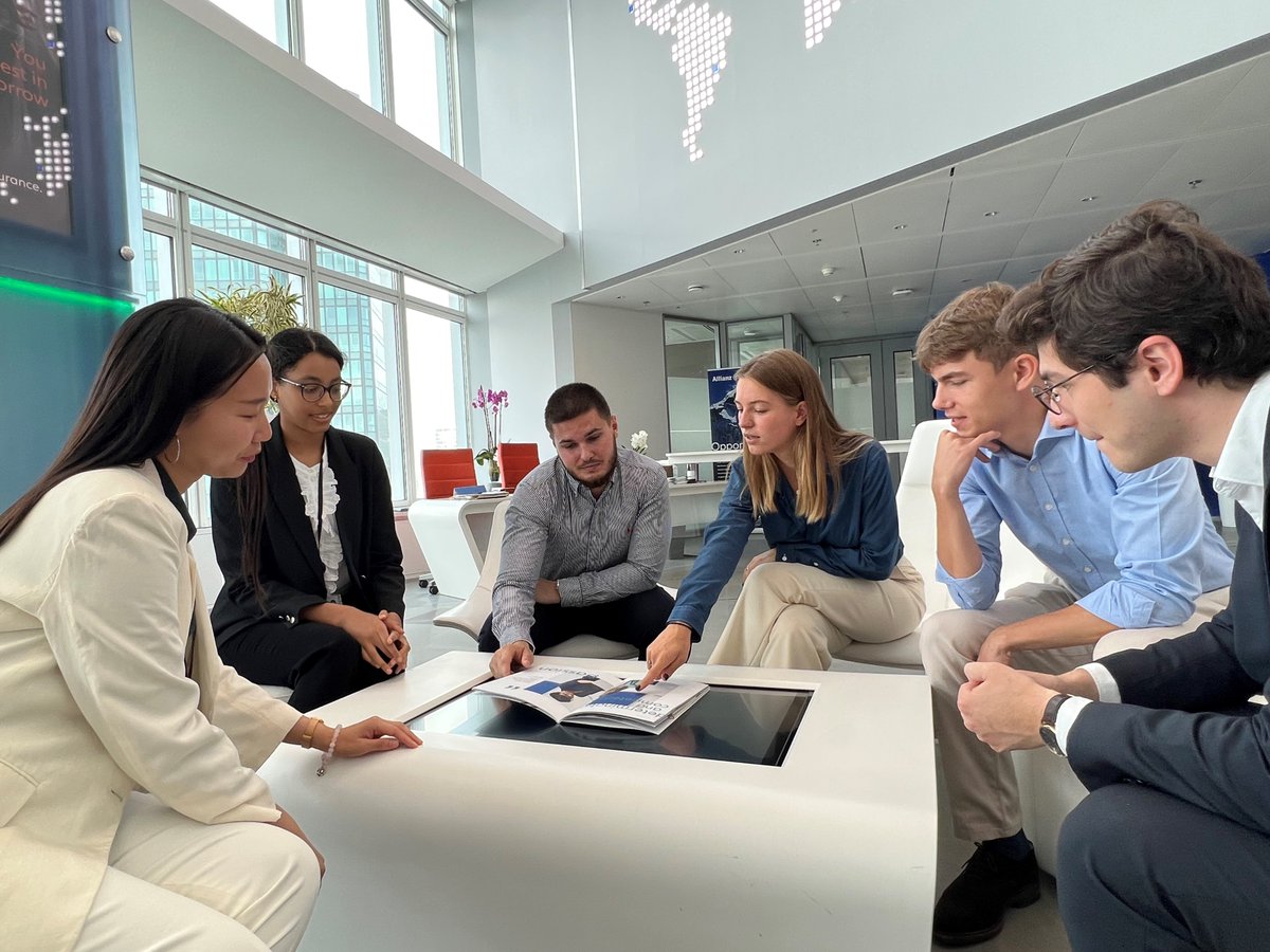 Allianz Trade en France (@allianztradefr) on Twitter photo 🚀 <a href="/allianztrade/">Allianz Trade</a> est partenaire d’<a href="/engagementjeune/">Engagement Jeunes</a>! Afin de soutenir l'employabilité de nos #alternants & #stagiaires, nous leur offrons un accès à cette plateforme qui propose de nombreuses opportunités et formations!
Nos engagements #RH 👉 ow.ly/HFXH50Qhm5X
#i4emploi 🚀 <a href="/allianztrade/">Allianz Trade</a> est partenaire d’<a href="/engagementjeune/">Engagement Jeunes</a>! Afin de soutenir l'employabilité de nos #alternants & #stagiaires, nous leur offrons un accès à cette plateforme qui propose de nombreuses opportunités et formations!
Nos engagements #RH 👉 ow.ly/HFXH50Qhm5X
#i4emploi