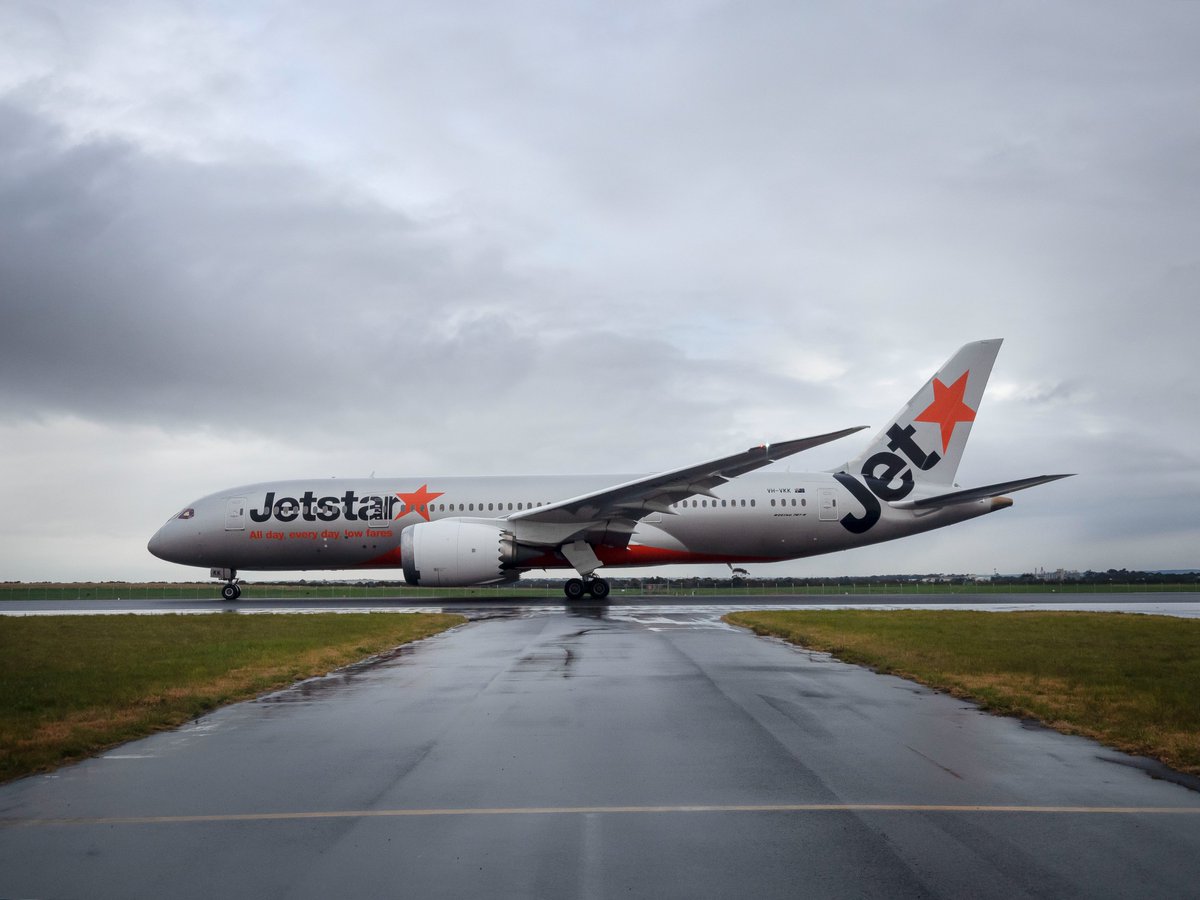 Jetstar set to boost international flights out of Melbourne newsroom.jetstar.com/jetstar-set-to… @Melair