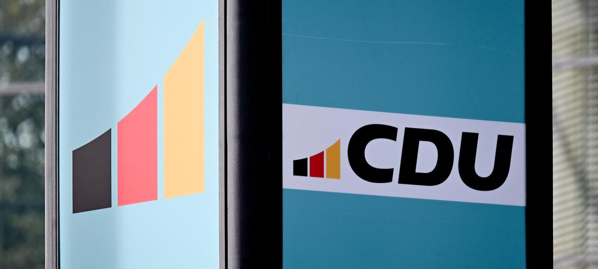 1/Die CDU hat einen 70seitigen Entwurf für ein neues Grundsatzprogramm vorgelegt. Es ist im Kern eine Absage an die Merkel-Ära und der Versuch, die 90er Jahre zu revitalisieren. Das Papier hat offenkundig zum Ziel, den rechten Rand der CDU an die Partei zu binden. Mit keinem Wort