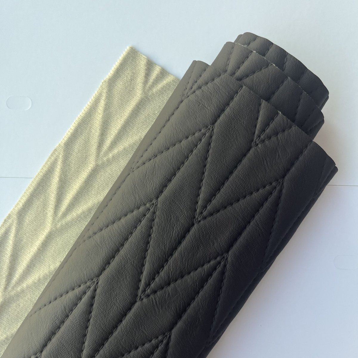 itextend's tweet image. ✨ Elevate Your Style with Rexine Leather! ✨Discover the perfect blend of luxury and durability with our PVC Synthetic Leather. 🌈 Custom...with Rexine Leather – Where Style Meets Innovation! ✨👜🛋️ #PVCLeather #EcoFriendly #LuxuryLiving ✅website: mypvcleather.com