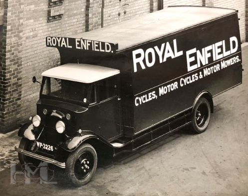 Christmas presents aren’t just delivered by sleigh!
A Royal Enfield delivery truck from the early 1930's “Cycles, Motor Cycles & Motor Mowers” 🎄🎅#RoyalEnfield #christmas #xmas #SantaClaus #santa #christmaseve #snow #sleigh #reindeer #elves #fatherchristmas #noel #yule #nativity