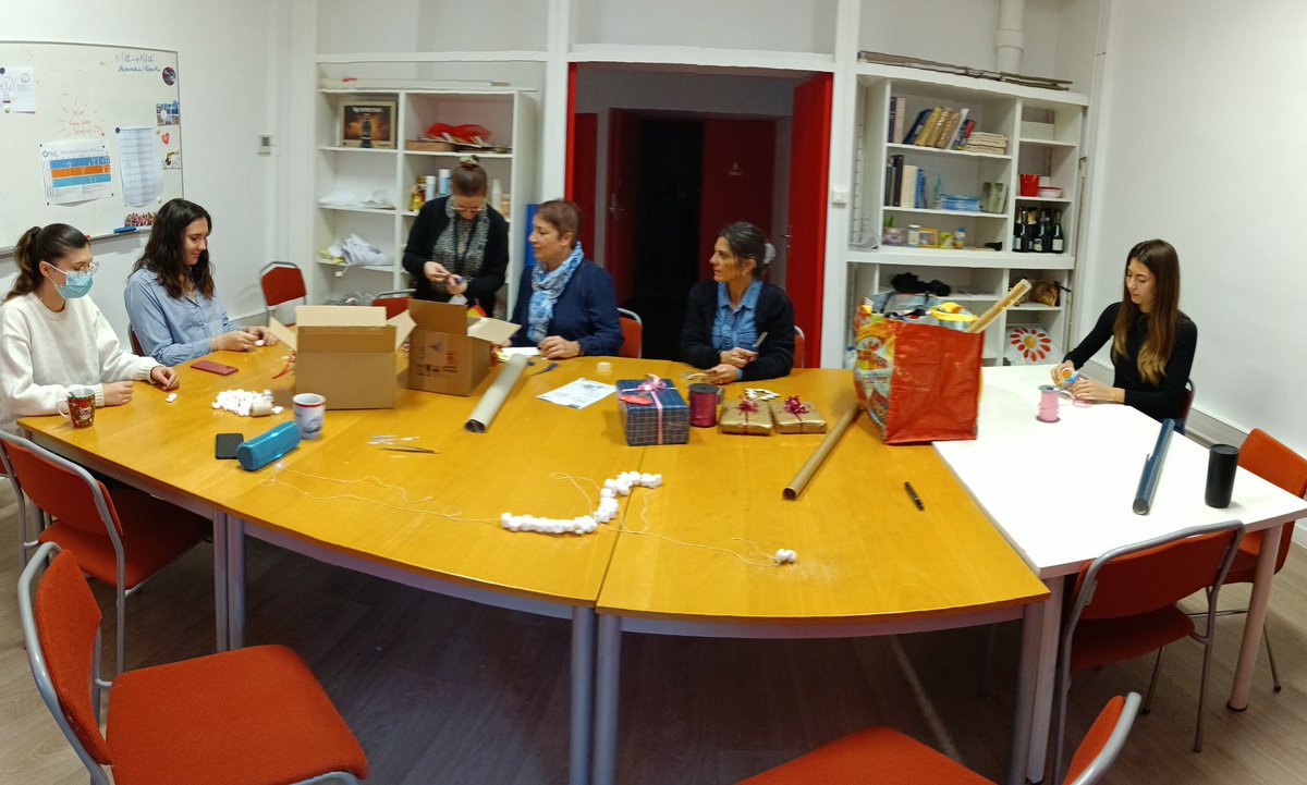 L'équipe GlioME en pleins préparatifs pour le concours de demain... ☃️🌲<a href="/inp_marseille/">INP Marseille</a>
