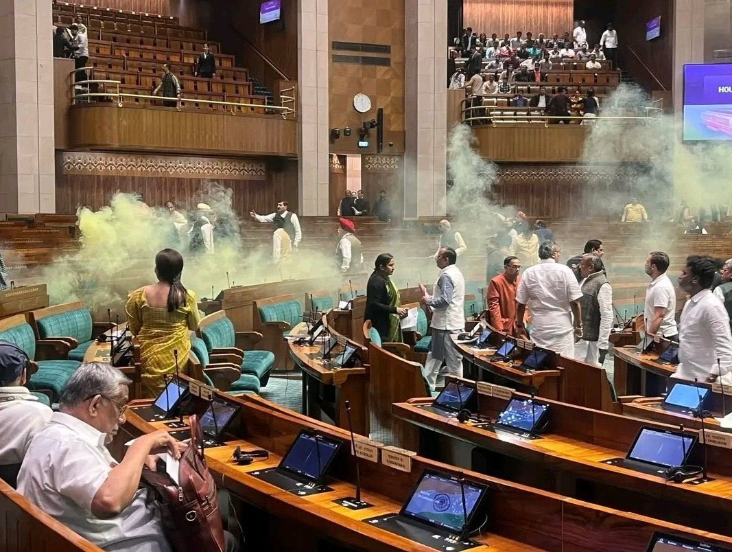 Iyervval's tweet image. OTOH the fact that smoke grenades could get past security is shocking. That too on 13th December- the anniversary of the parliament attacks.