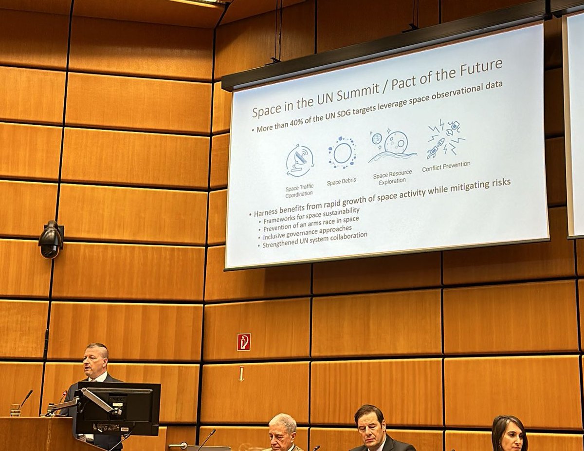 SpaceWatchGL's tweet photo. Brent Sherwood of @aiaa pointed out clearly that more than 40% of the UN SDGs targets leverage space observational data as also stated in the US space policy paper number 7.
@UNOOSA #spaceforum @aarti_holla https://t.co/CmK1HNfwvv