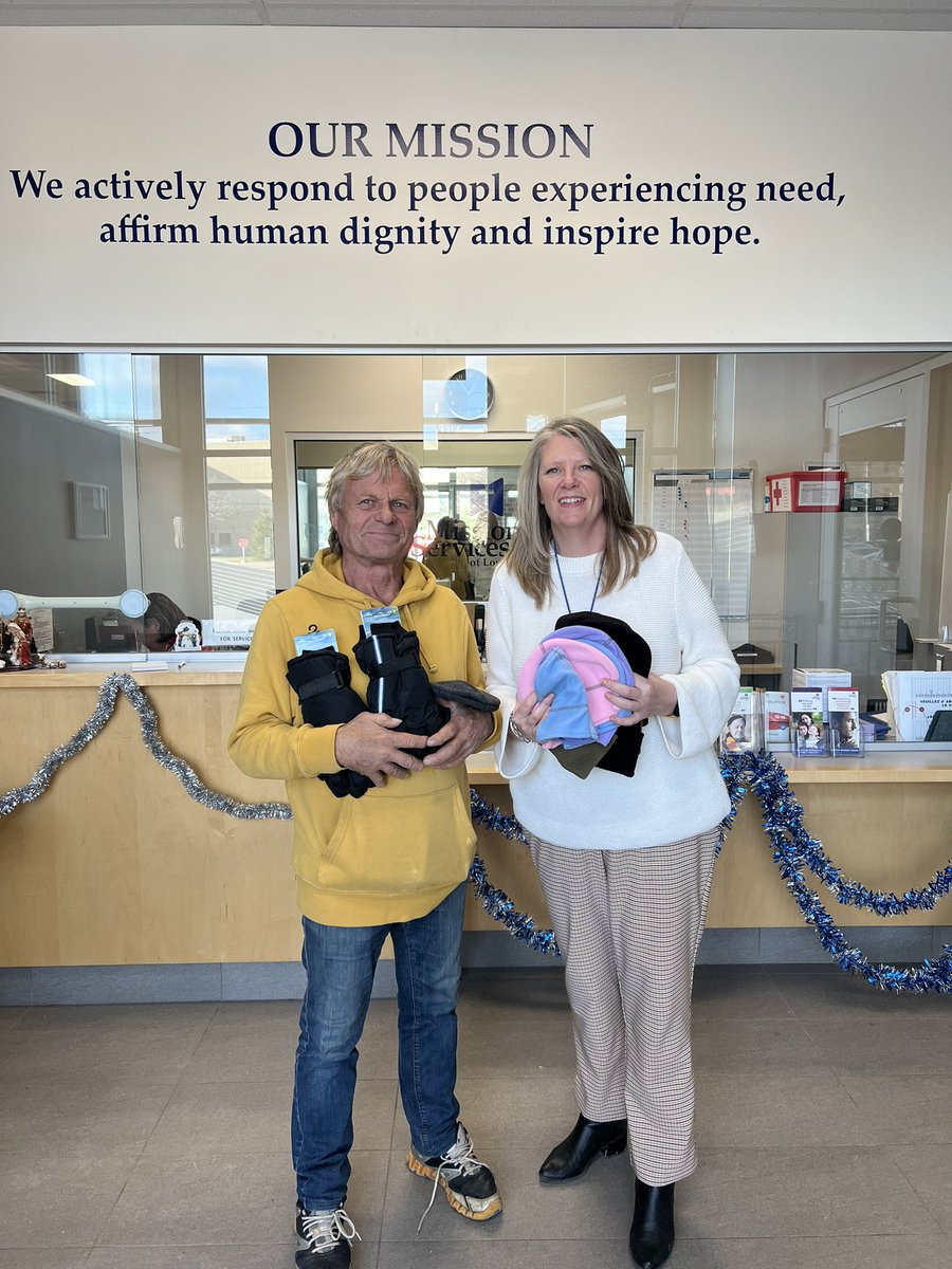 Thorndale Farm Supplies dropped off boxes of winter accessories to our Administration Office yesterday!🧣Thank you so much for your generous donation and effort in collecting these items for Mission Services of London participants!