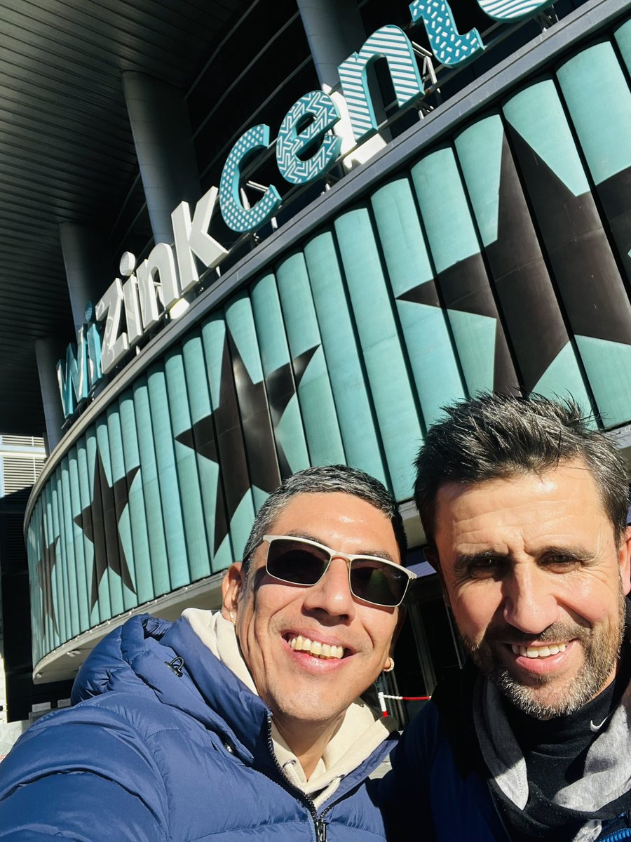 SanzeroSanz's tweet photo. @AlejandroSanz a lo nuestro … 💯 es lo + #nuestroultimomomemto ganitas que llegue viernes 🙌🏼 https://t.co/9WPmUvvkQZ