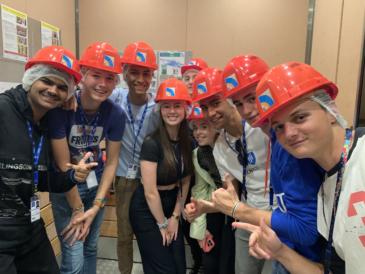 CERN's tweet image. Today students, tomorrow scientists 💫
Today, CERN’s photo of the week brings you to the 2023 CERN–Solvay student camp.
A group of high-school students, aged 16+, were able to learn more about research in particle physics directly from the source: through hands-on experiments…