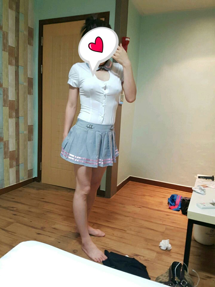 이러고 나갔어요~