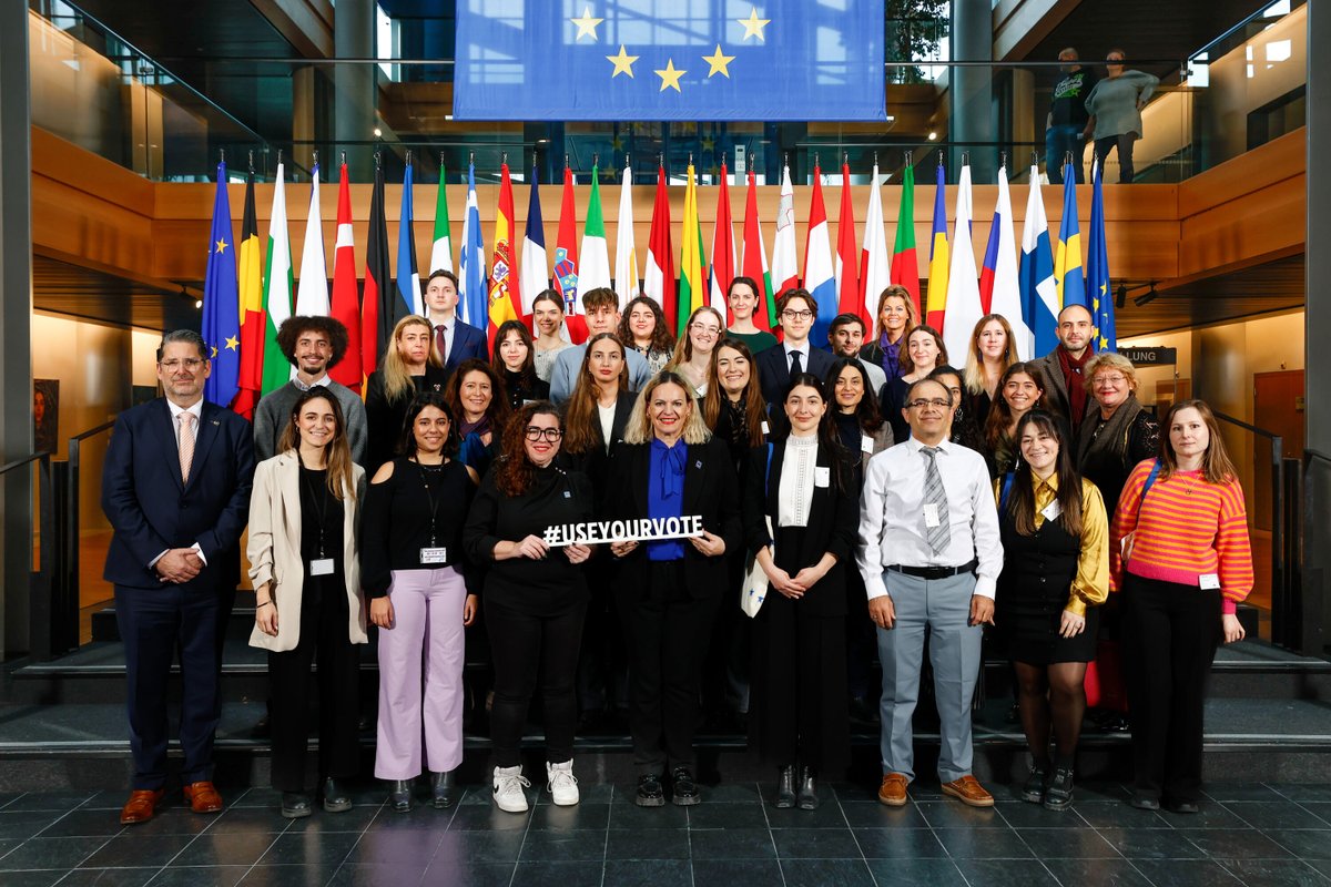 EUD_Brussels's tweet image. 📸 A memorable moment as civil society organisations meet with the 2023 Sakharov Prize laureate and finalists at the European Parliament in Strasbourg, France. Together, we stand for human rights and inclusion. #SakharovPrize #HumanRights #Inclusion