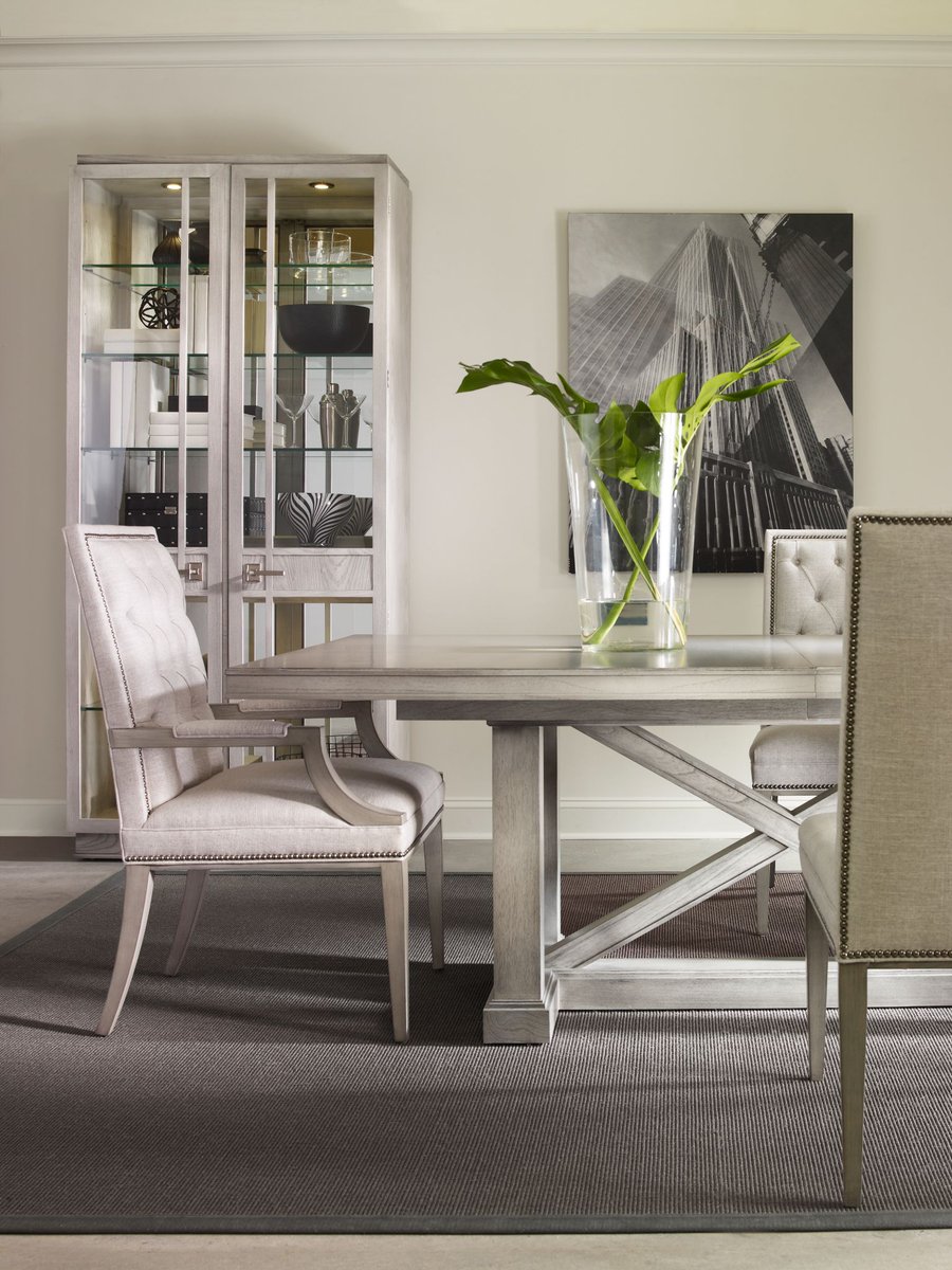 Casual sophistication takes center stage in this neutral dining room. View the canvas of timeless elegance, where muted tones and thoughtful design converge to create a tranquil dining experience.

Do you love it as much as we do? ✨
#diningroomdecor #diningroominspo