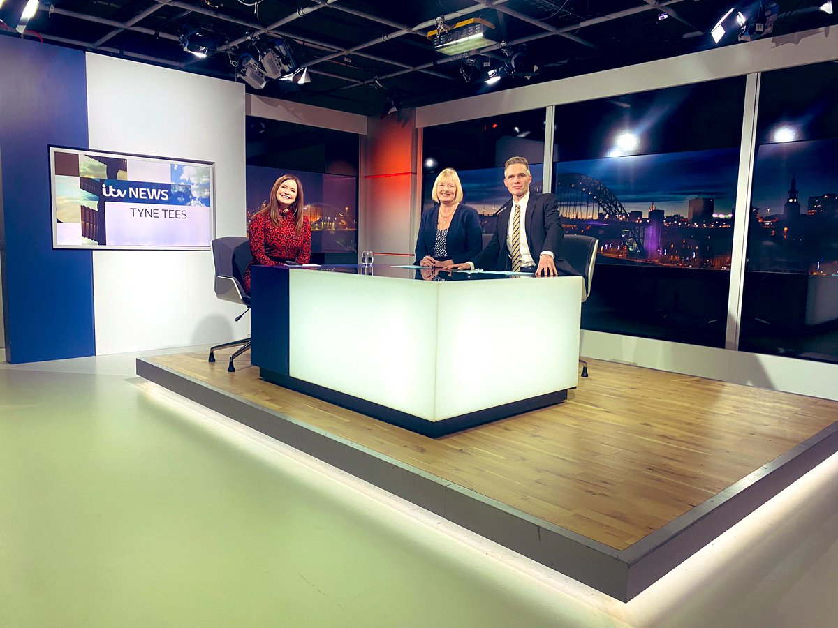 Absolutely loved being back at Tyne Tees Television. Such a warm, brilliant team that made me feel so welcome - so many lovely, Geordie hugs, they really are the best! Our wonderful @Ross_Hutchinson will be back soon. 🌥️🎥 #itv #newcastle #news #presenter