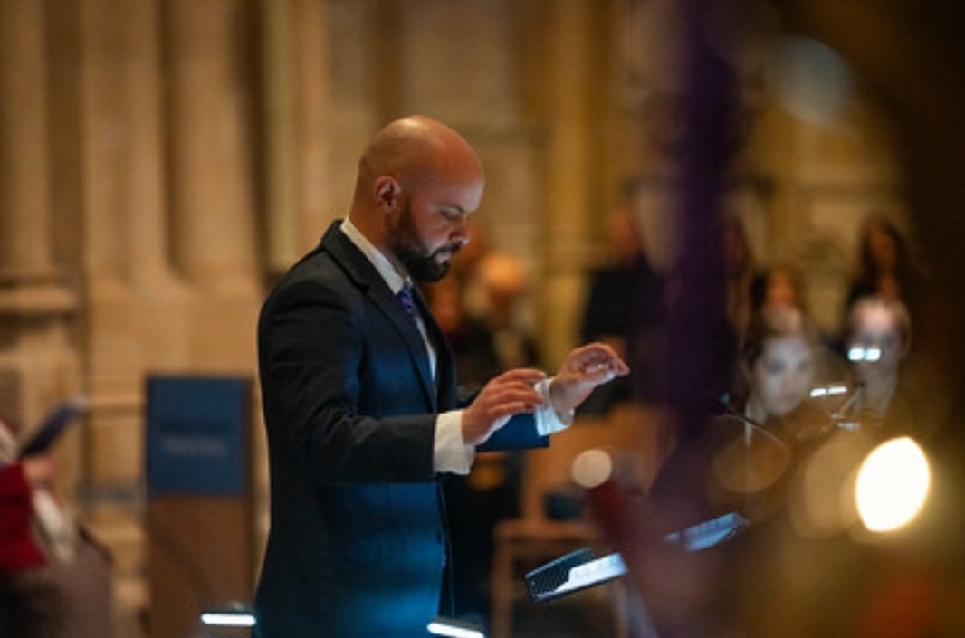 Huge thanks to all the instrumentalists and singers who premiered my 'Light out of Darkness' so beautifully @bathabbey yesterday evening #newmusic #choral #Christmas2023 #CarolService