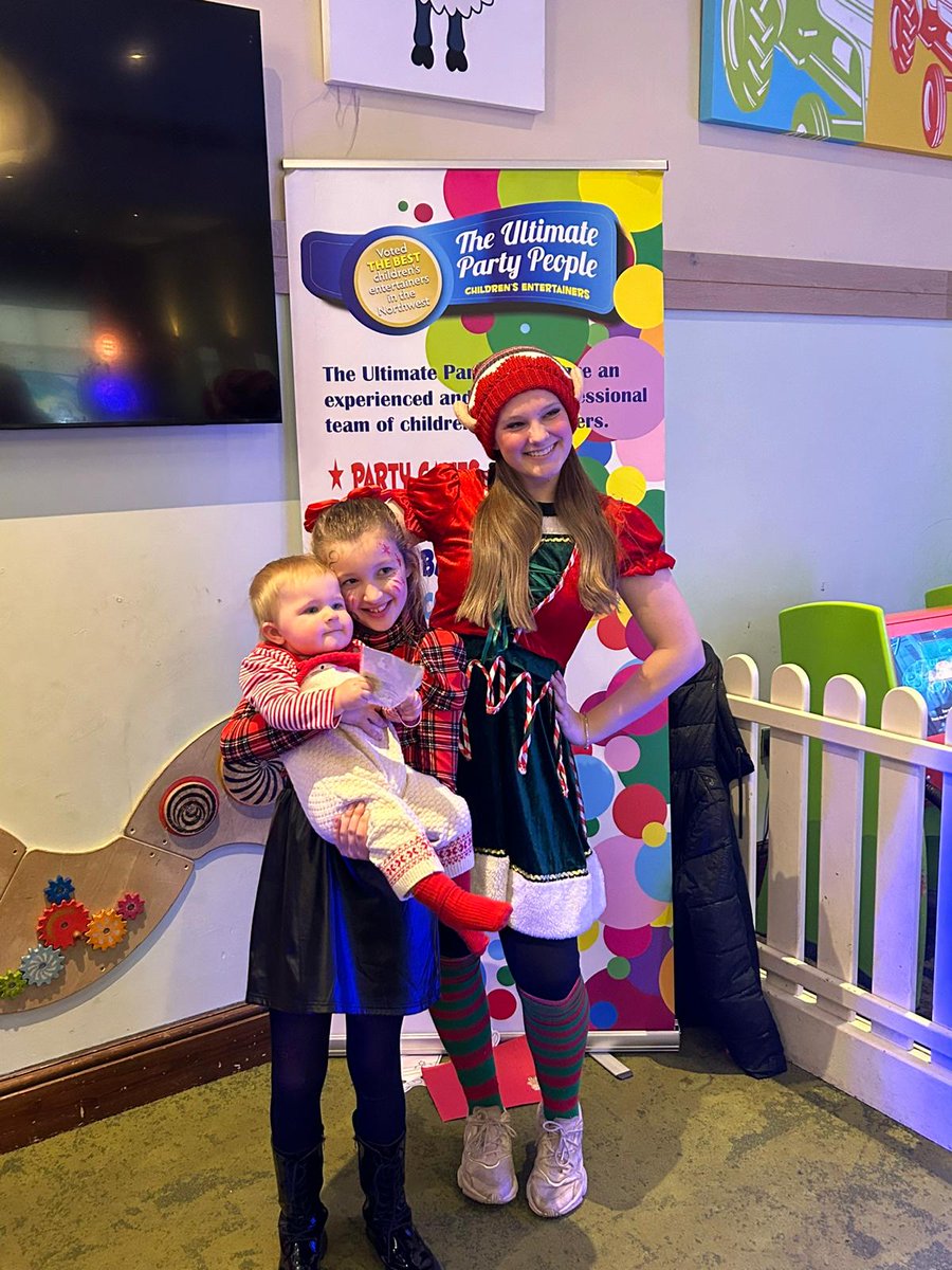 We are having so much fun at our Christmas parties! Woohoo 
🎅🎅🎅🎅🎅
#christmasparties #christmasevents #theultimatepartypeople #elves #elfparty #facepainter
