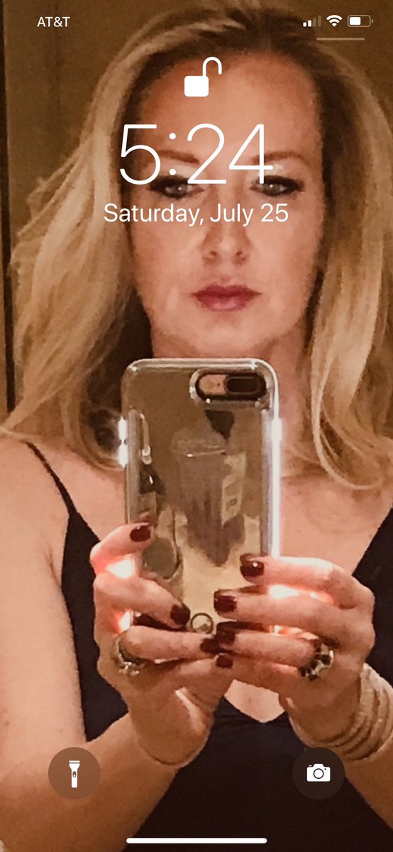 Lipstick, Booze & Backstage Passes tweet media