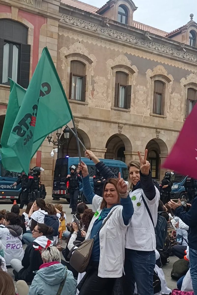 Escalfant properes vagues, CATAC continuarem lluitant per totes, si us afegiu, entre tots ho aconseguirem!!!
#vaga3racord
#noal3racord
#acorddevergonya
#ensplantem
#tenimpendentel5percent
#Merdacord