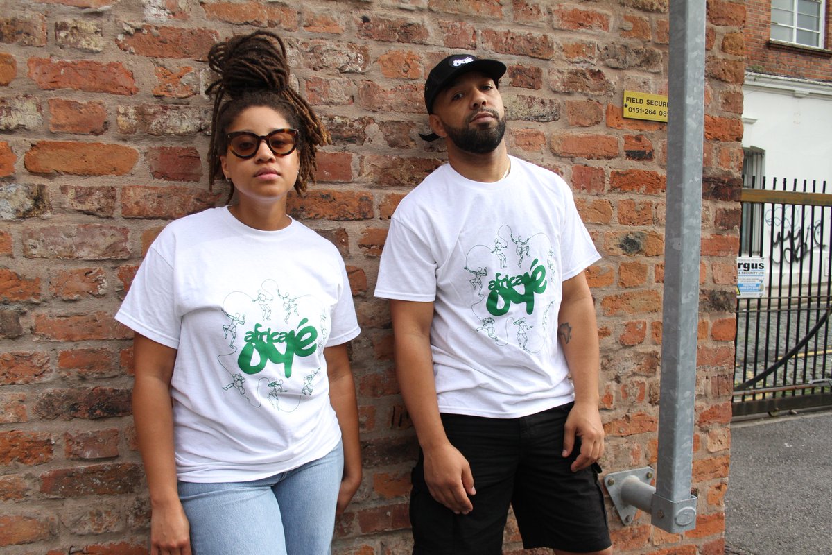 An Oyé gift for an Oyé fan this Christmas 

Check out our new tee design now re-stocked online! 

We've also got totes, mugs, hats & more, not forgetting the exclusive #Liverpool Edition of Monopoly 🎩 

With every purchase helping #KeepOyeFree

SHOP: africaoye.bigcartel.com