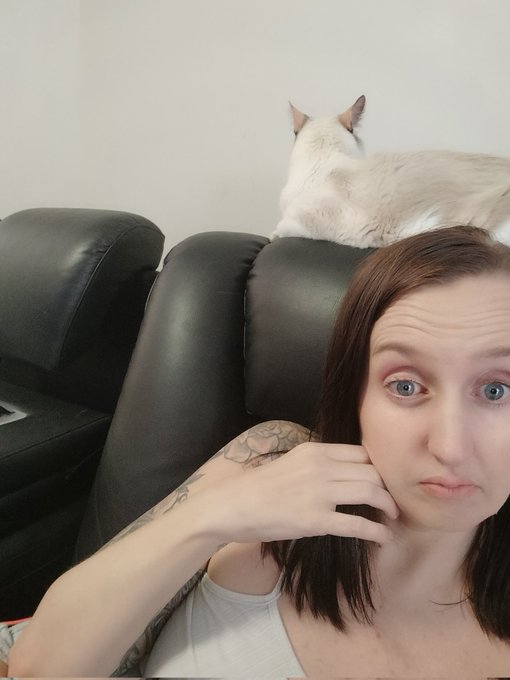 I've had the worst headache for 3 days Straight come and  make me feel better https://t.co/7xWIZVQCm