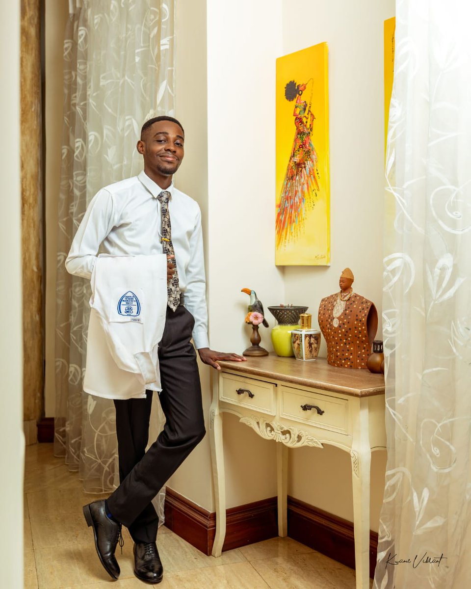 acmedicine's tweet photo. Still in the celebration mood. Meet Dr. Kevin Ekow Blay. A proud member of the class of 2023. The world awaits you Doc. ACM is super proud of you
#acmalumni
#acmsrc https://t.co/BPyKiMN23m