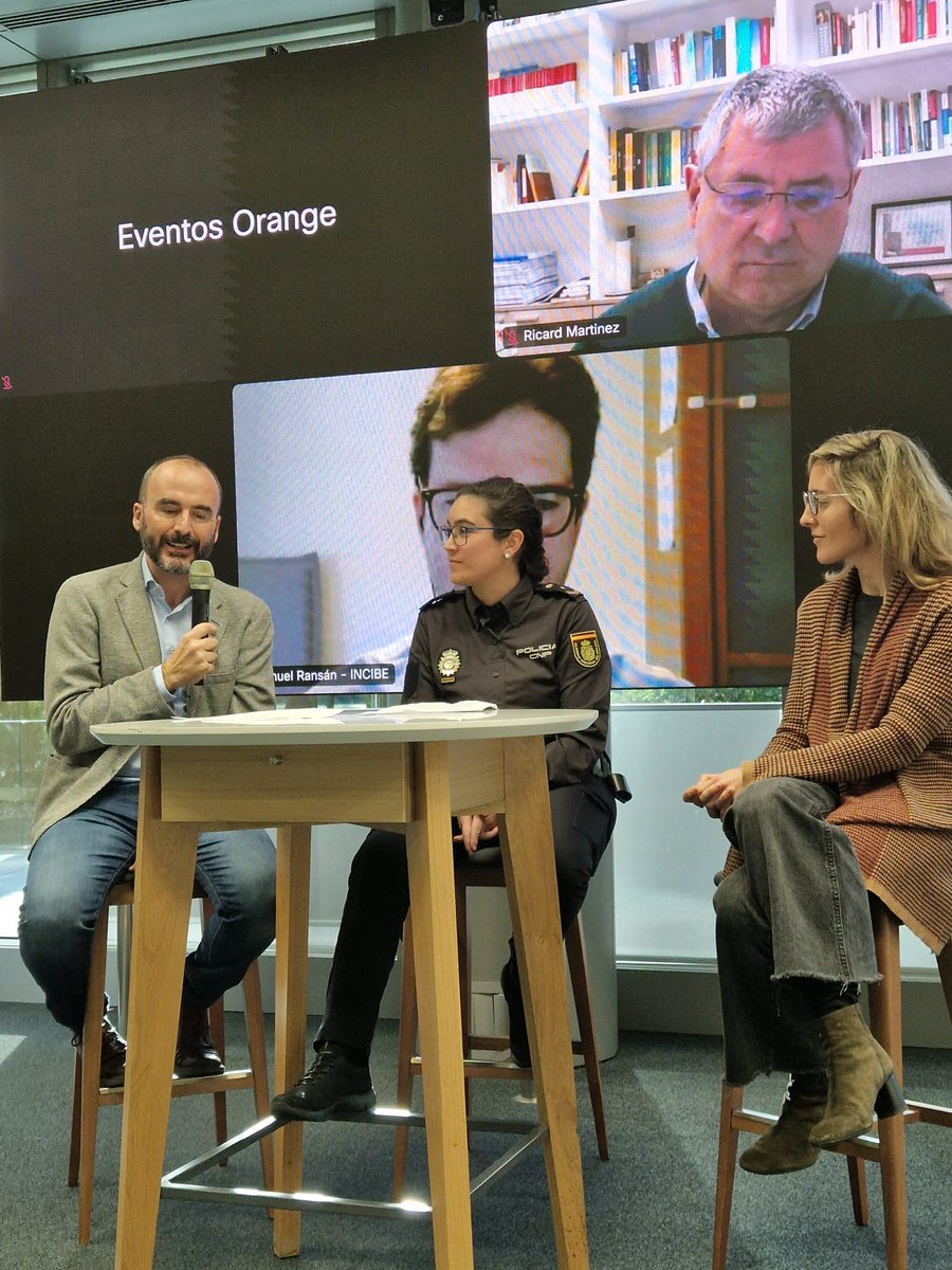 MASORANGE ESG (@masorange_esg) on Twitter photo 👥 Participan
🔸 Ana Riveiro Calviño, Unidad Central de Participación Ciudadana <a href="/policia/">Policía Nacional</a>
🔸 Rocío García de Leániz
Responsable de la Escuela de Padres <a href="/Empantallados_/">Empantallados.com</a> (1/2) 👥 Participan
🔸 Ana Riveiro Calviño, Unidad Central de Participación Ciudadana <a href="/policia/">Policía Nacional</a>
🔸 Rocío García de Leániz
Responsable de la Escuela de Padres <a href="/Empantallados_/">Empantallados.com</a> (1/2)