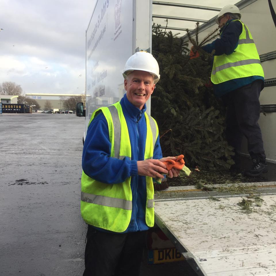 LpoolChamber's tweet photo. #12DaysOfCharities

From 12th January, @wirralhospice will come together to pick up used, real Christmas trees from homes and businesses which makes a significant contribution to funding their specialist care and support services.

Get involved today⬇️
https://t.co/37gi5Y4egX https://t.co/Xl5i3zFgZX