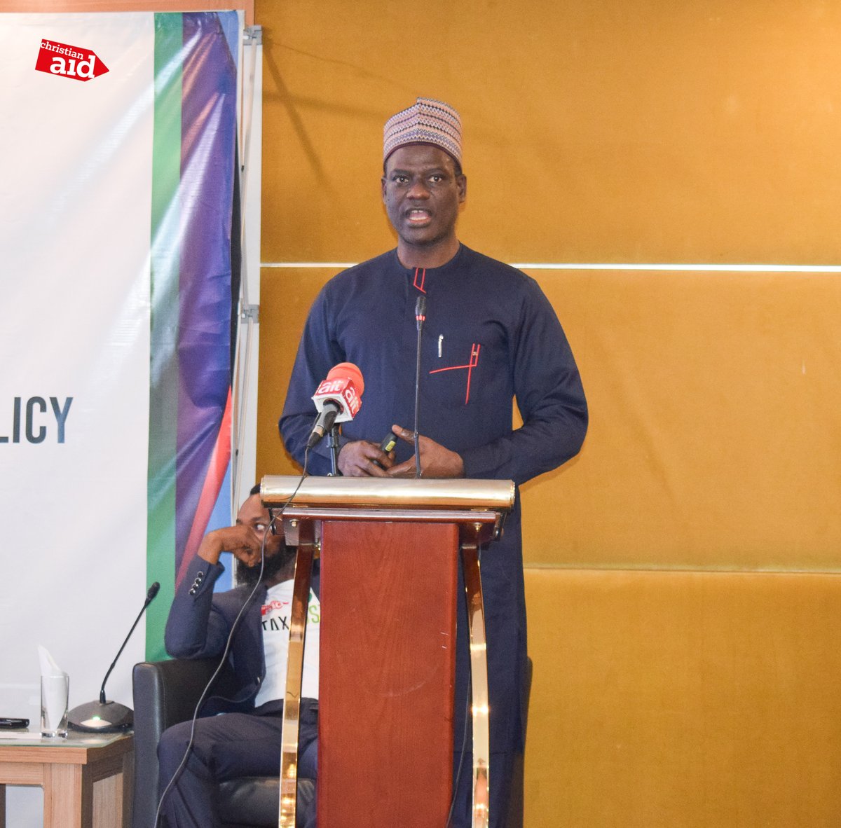 CAID_Nigeria's tweet photo. 🌐 Engaging dialogue at the Civil Society Consultation and Stakeholder Engagement meeting with the Presidential Committee on Fiscal Policy and Tax Reform in Nigeria! 🤝 

#TaxReform 
#FORGE
#StakeholderEngagement 
#StandingTogether
#ChristianAid
#ChristianAidNigeria https://t.co/TlnIVjoV8V