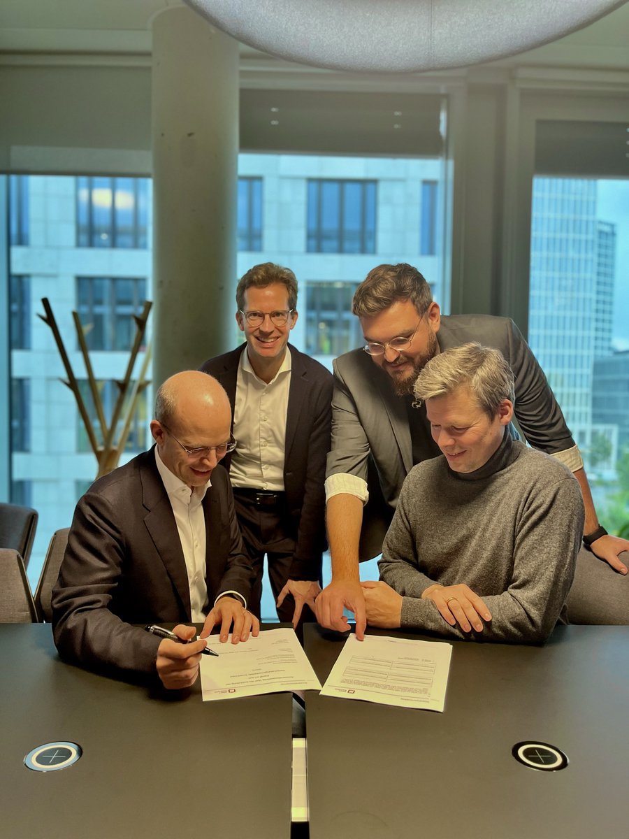 🎉 Gute Nachrichten zum Jahresende: BNP Paribas Cardif nutzt die Technologie von #SmartInsurTech und <a href="/Europace/">Europace</a> für den Vertrieb von baufinanzierungsnahen Versicherungen.
👉 Was das für Vertriebe, Berater und Verbraucher bedeutet, erfahrt ihr hier: t1p.de/9g6tn