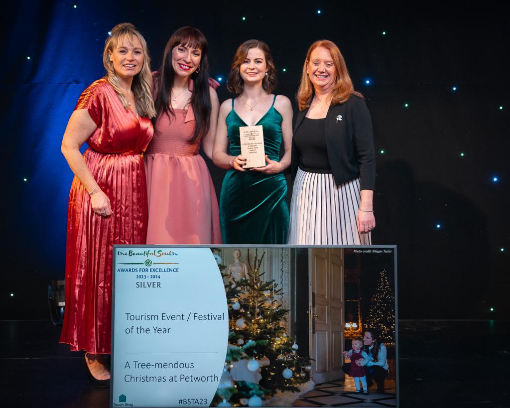 We won a Silver for Tourism Event of the Year at the Beautiful South Tourism Awards last night!

Thanks to the organisers, our fabulous volunteers and staff, and of course to our visitors at Petworth for making last Christmas so special.

#BSTA23 #PetworthNT