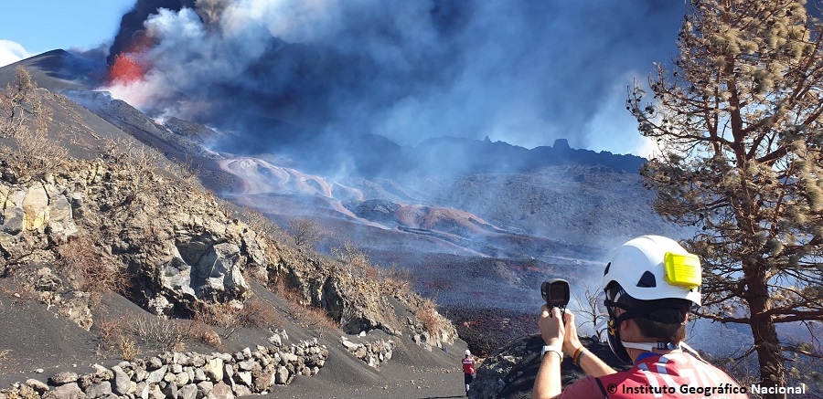 @transportesgob ℹ️ Info de la #ErupciónLaPalma de 2021 👉 ign.es/web/ign/portal…

@CabLaPalma @RTVCes @IGME1849 #CumbreVieja #IsladeLaPalma #IslasCanarias #erupcionLaPalma2021 #volcanLaPalma