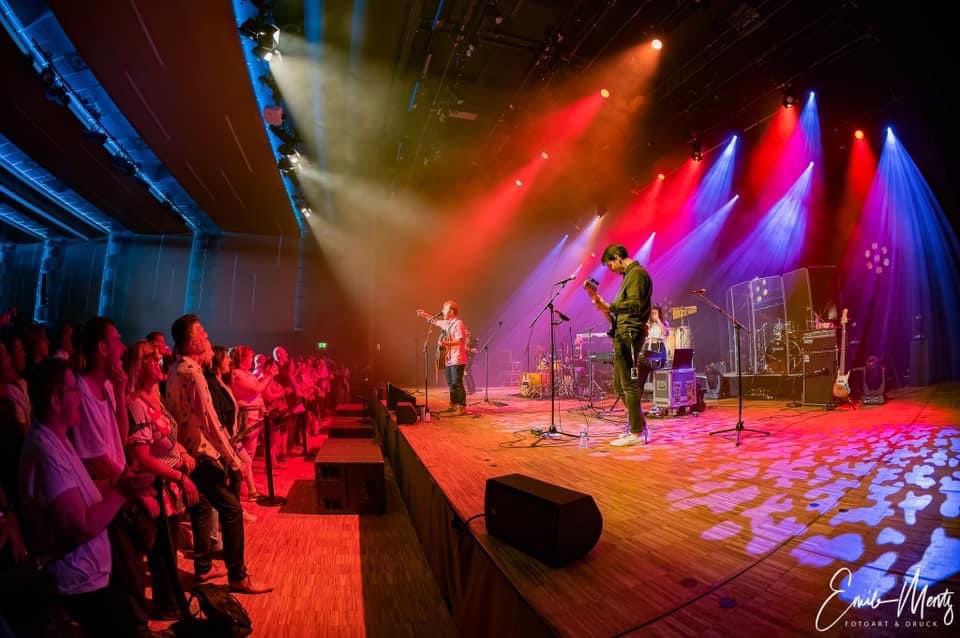 OneLastTimeBand's tweet photo. Thanks to Emile Mentz for these great pics. 2/2 https://t.co/dfL09oVv9L