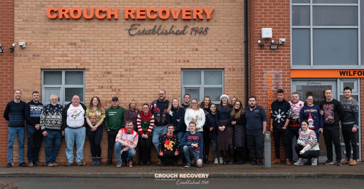 🎅 🎄 Today is Christmas jumper day at Crouch Recovery! 🎅 🎄 A quick photo this morning was taken with some of the team getting in the Christmas spirit  🎄 🎅
#christmasjumperday #crouchrecoverychristmasjumperday #crouchfamily