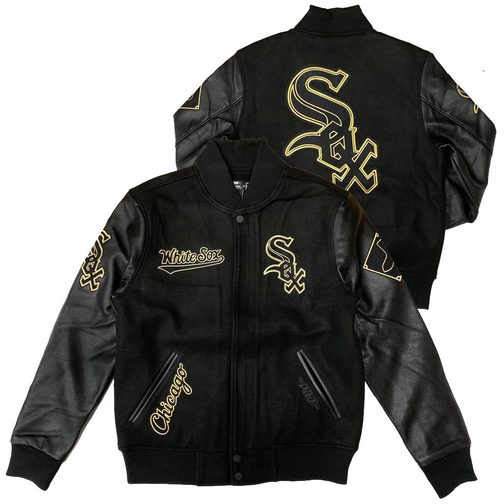 magicappleTOKYO's tweet image. 新入荷

【PRO STANDARD】
CHICAGO WHITE SOX BLACK&amp;amp;GOLD WOOL VARSITY JACKET

ブラックベースボディに、刺繍はブランドロゴ以外をゴールドで統一したデザインになります。
裏地には中綿入りのキルティングが施され、防寒性、保温性も十分に対策されてます。

#prostandard #whitesox