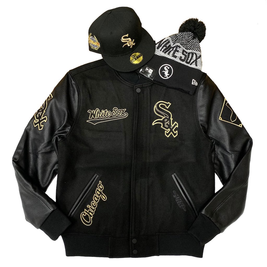 magicappleTOKYO's tweet image. 新入荷

【PRO STANDARD】
CHICAGO WHITE SOX BLACK&amp;amp;GOLD WOOL VARSITY JACKET

ブラックベースボディに、刺繍はブランドロゴ以外をゴールドで統一したデザインになります。
裏地には中綿入りのキルティングが施され、防寒性、保温性も十分に対策されてます。

#prostandard #whitesox