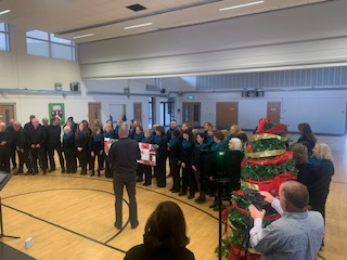 We are in Fermoy in Co Cork to meet members of the Fermoy International Choir & we hear all about the One Town One Voice initiative which aims to support community singing groups in towns across Ireland on #RTENationwide WED 13TH DEC @RTEOne 7pm @BlathnaidRua @OnetownIreland RT