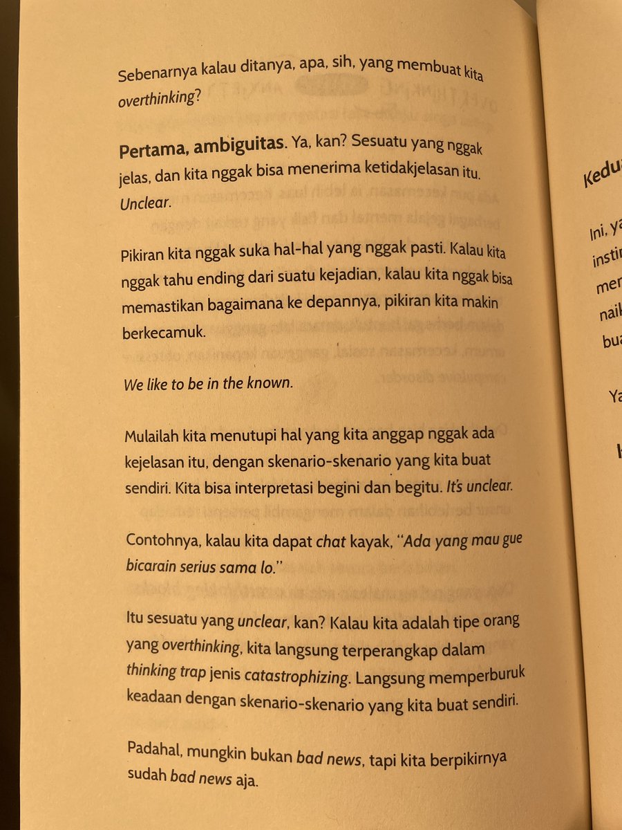 Karena lagi baik, jadi pengen kasih liat sedikit isi buku baru gue.