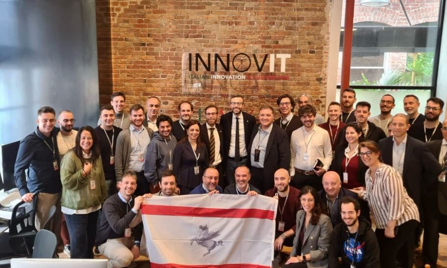 AgenziaStampaEstero (@aisestampa) on Twitter photo Imprese e innovazione: la Toscana protagonista a San Francisco
aise.it/made-in-italy/… <a href="/regionetoscana/">Regione Toscana</a> <a href="/ItalyinSanFran/">Italy in SanFran</a> <a href="/innovit/">Innovit</a> <a href="/leonardo_marras/">Leonardo Marras</a> Imprese e innovazione: la Toscana protagonista a San Francisco
aise.it/made-in-italy/… <a href="/regionetoscana/">Regione Toscana</a> <a href="/ItalyinSanFran/">Italy in SanFran</a> <a href="/innovit/">Innovit</a> <a href="/leonardo_marras/">Leonardo Marras</a>