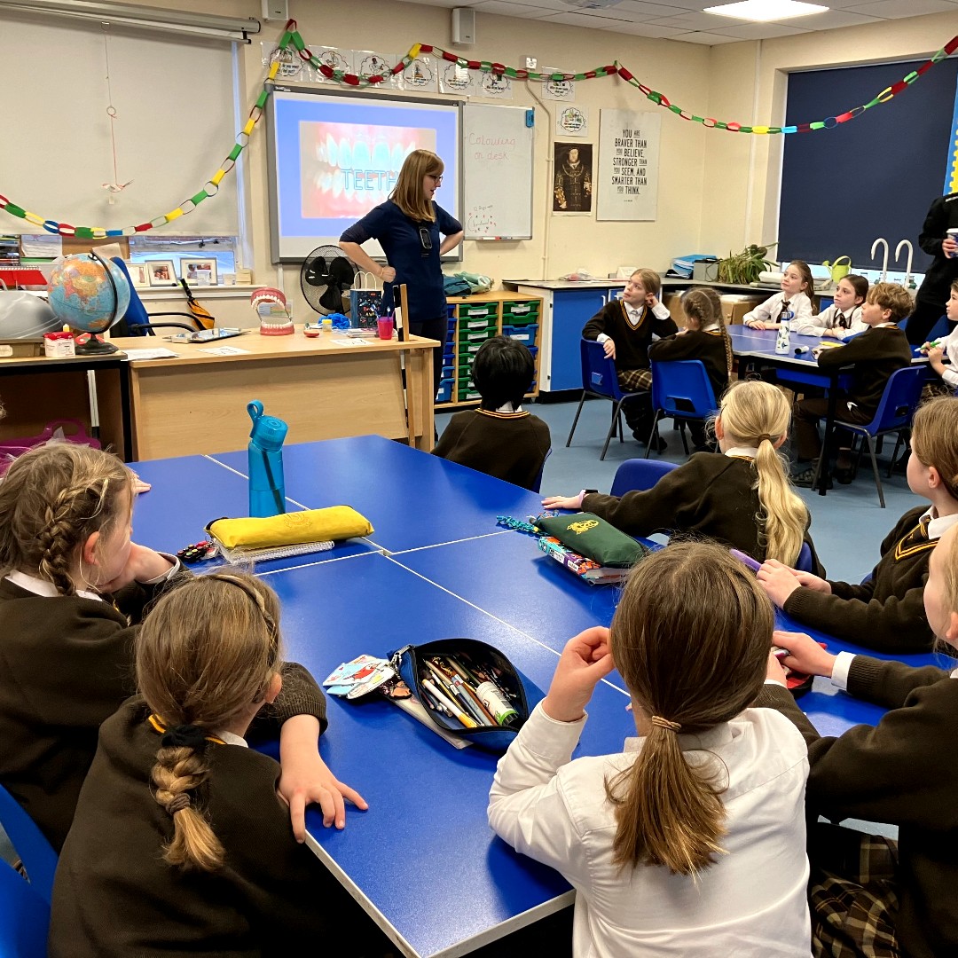 StHilarysSchool's tweet photo. Yr 4 are learning all about the human body in Science, and this morning, we were delighted to discover the role that our teeth and mouth play in daily life. BIG thanks to one of our parents, a dentist, who was brilliant at explaining everything so well. Big smiles all round! 😁 https://t.co/tybUUkEACS