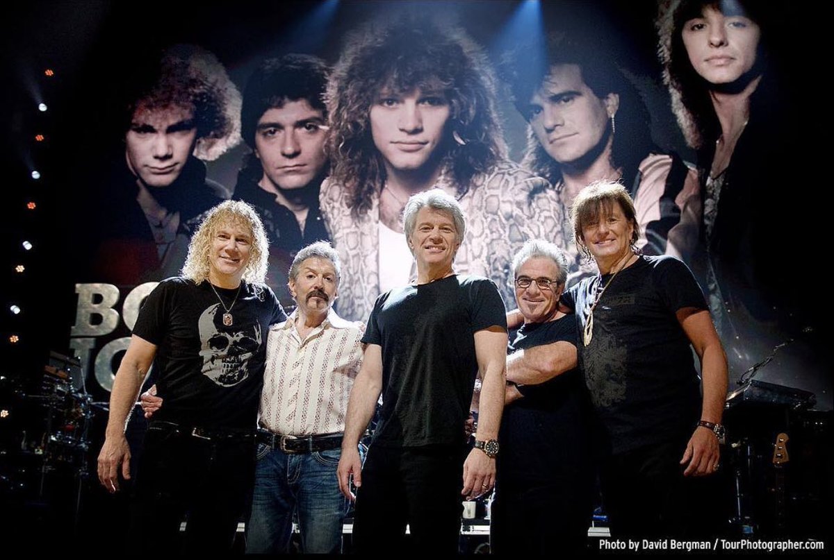 Today in Jovi History

6 years ago today, Dec 13, 2017, Rock Hall of Fame FINALLY listened to fans &amp; announced to induct <a href="/BonJovi/">Bon Jovi</a> into the Hall of Fame! Induction would happen in April 2018.
After many weeks of voting, our voices were heard &amp; there was no reason not to induct the