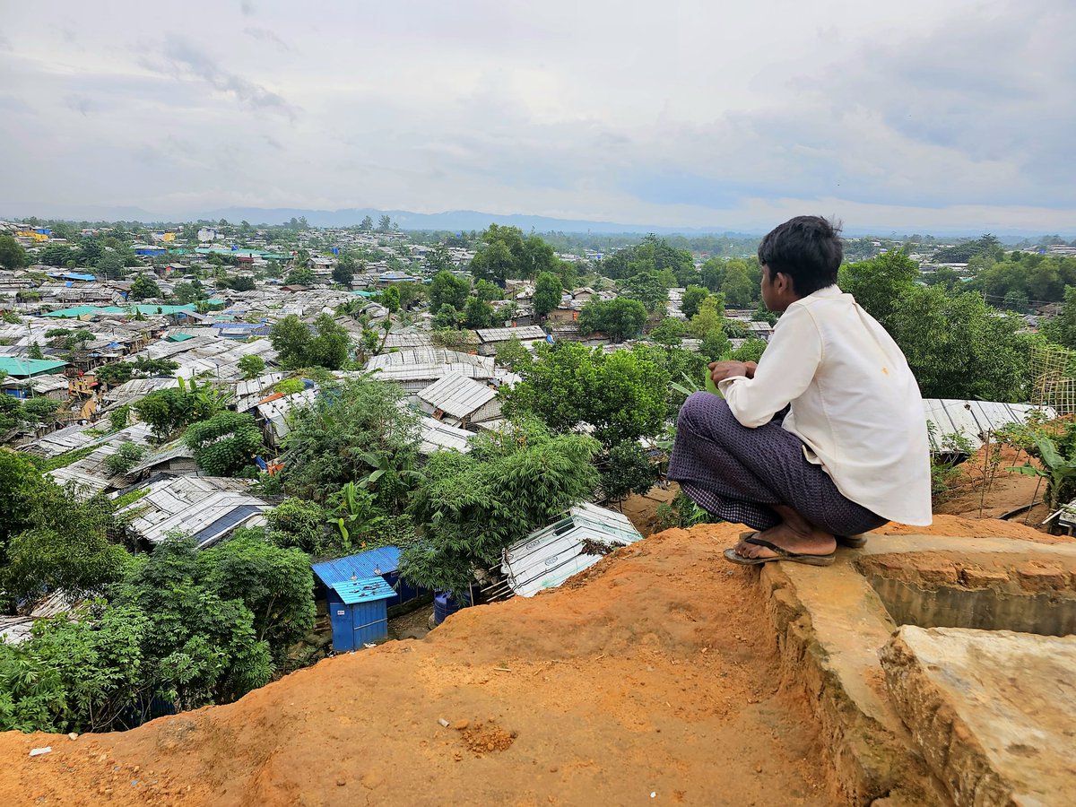 We want to see the actions of World leaders, Humanitarian stakeholders and activists gathering in the #GlobalRefugeeForum today. Refugees need significant changes and a long-lasting solution. Create opportunities to sustain the lives of #Refugees. 
#Rohingya #WithRefugees