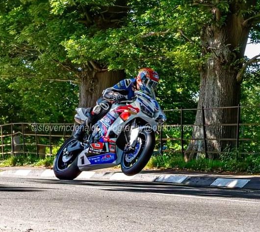 #wheeliewednesday with @davojohnson20 @Jack5onRacing #ktree @ttracesofficial #tt2023 #LoveTT