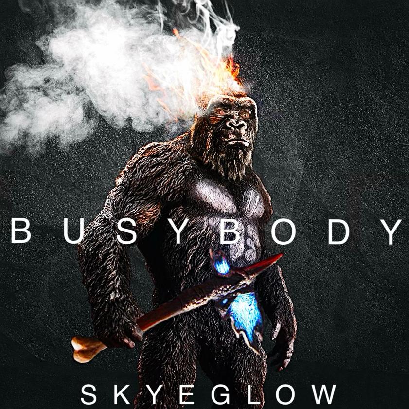 #vivalasgidi W @djpaulng @moses_monebi NP: busy body @skye_glow @Radioplugins #onefamilyoneradio