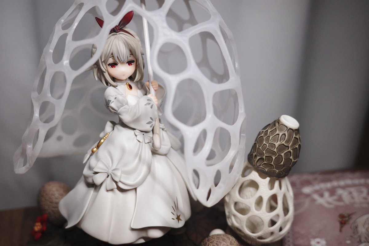 「マッシュルームガールズシリーズ No.2 キヌガサタケ ライトまともなのなくてす」|Haya.🍻のイラスト