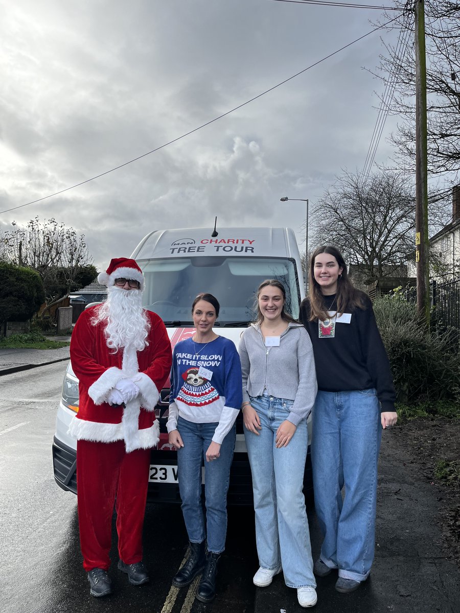 Our MAN #CharityTreeTour is in full swing! 🎄🛣️ Throughout December, we’re working with @alzheimerssoc and partners to travel the country and deliver festive joy to volunteers and attendees at Memory Cafés and Singing for the Brain groups. 🎅❤️ Here are a few highlights from…