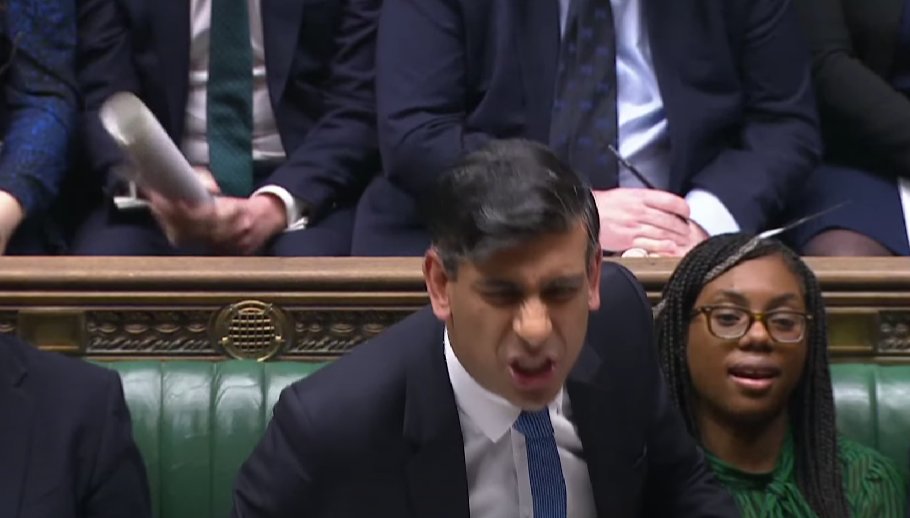 🚨 NEW: Rishi Sunak gets angry after Keir Starmer tells him of a young boy's letter to Santa asking for a 'forever home' & asks whether this 'surely shames the govt' Sunak ignores & says Starmer blocked 100k homes - 'TYPICAL SHAMELESS OPPORTUNITSM' - PPS tells him to calm down