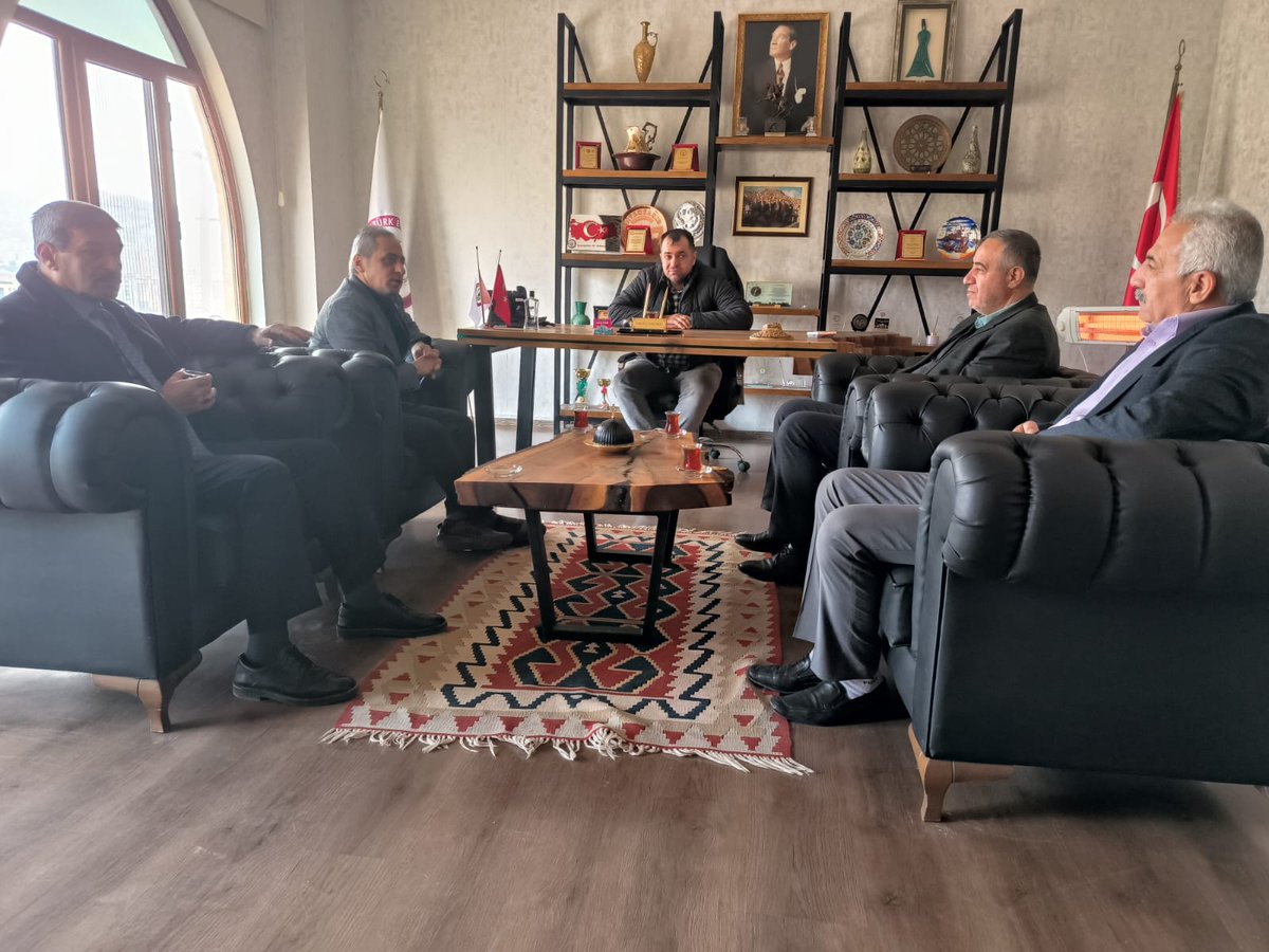 İL başkanımız Sn.Kadir Kerimoglu ve il Yk.üyelerimiz Mardin eczacılar Odasını Ziyaret ederek baskanlığa Tekrar Seçilen Sn.Fatih Oral ve Yönetimine Hayırlı olsun ziyaretinde Bulundular.
İlgi ve alakalarından dolayı kendilerine Teşekkür ediyoruz.
<a href="/hasankaraltr/">Hasan Karal</a> <a href="/emin_ekmen/">Mehmet Emin Ekmen</a> <a href="/bdalgin/">Burak Dalgın</a>